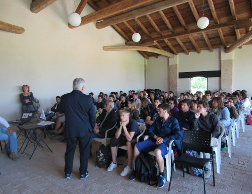 Visita degli studenti del Serpieri all'Acqua Campus di Budrio 